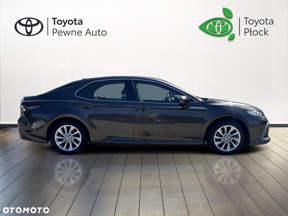 Toyota Camry 2.5 Hybrid Comfort CVT - 8