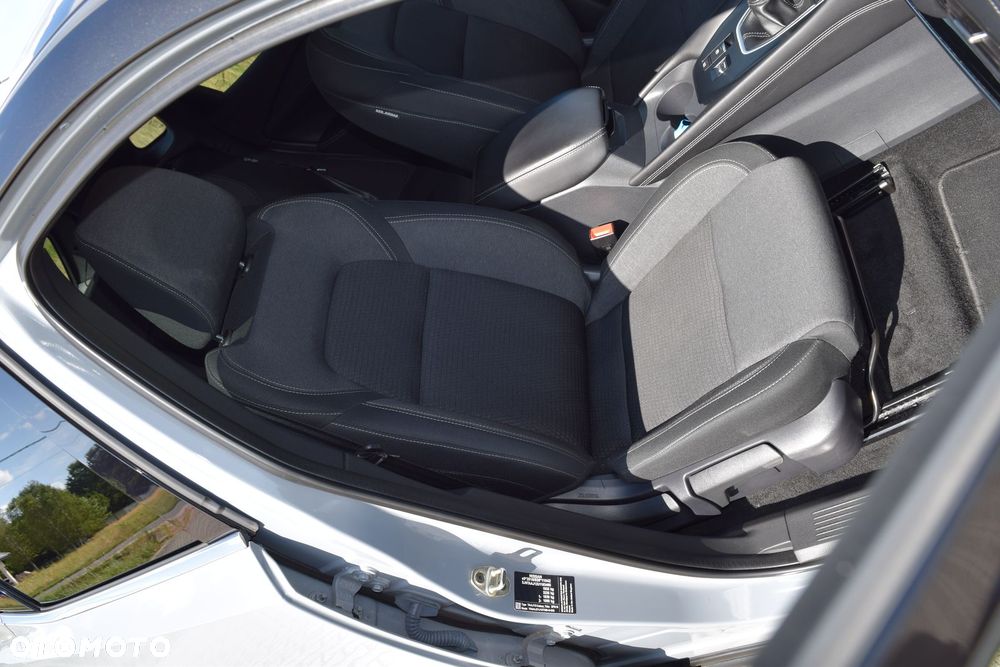 Nissan Qashqai 1.3 DIG-T N-Connecta - 22