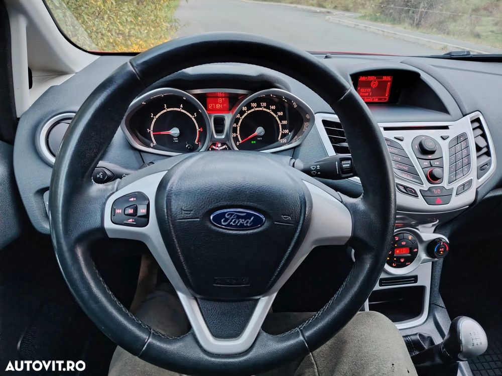 Ford Fiesta 1.4 Titanium - 6