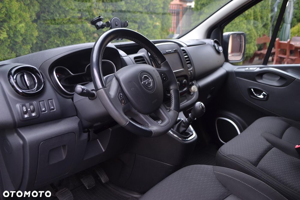 Opel Vivaro L2H1 2,9t Elegance Premium - 16