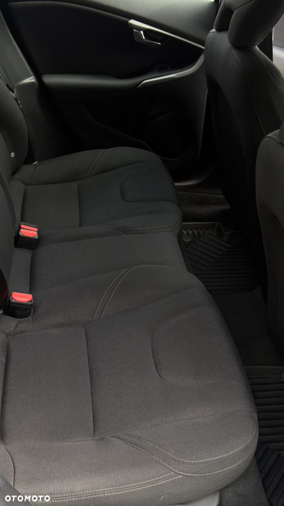 Volvo V40 - 6