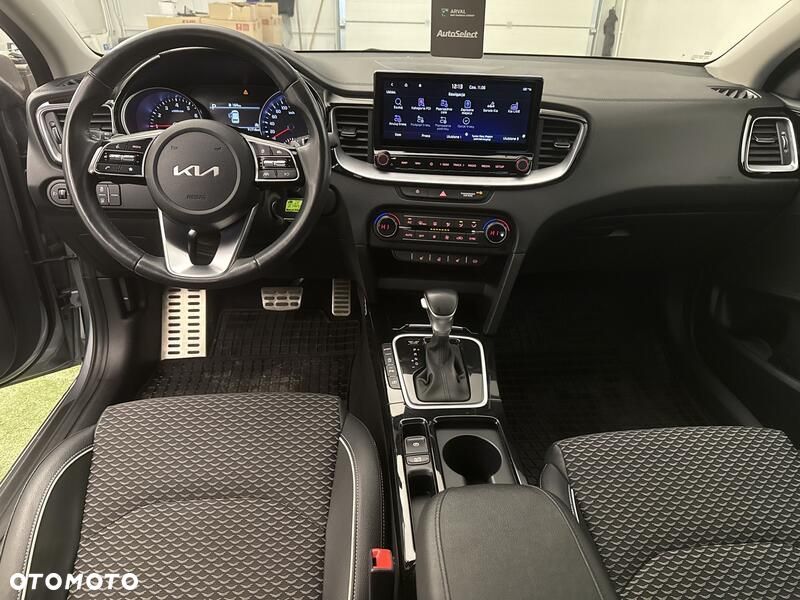 Kia Ceed 1.5 T-GDI Business Line DCT - 22