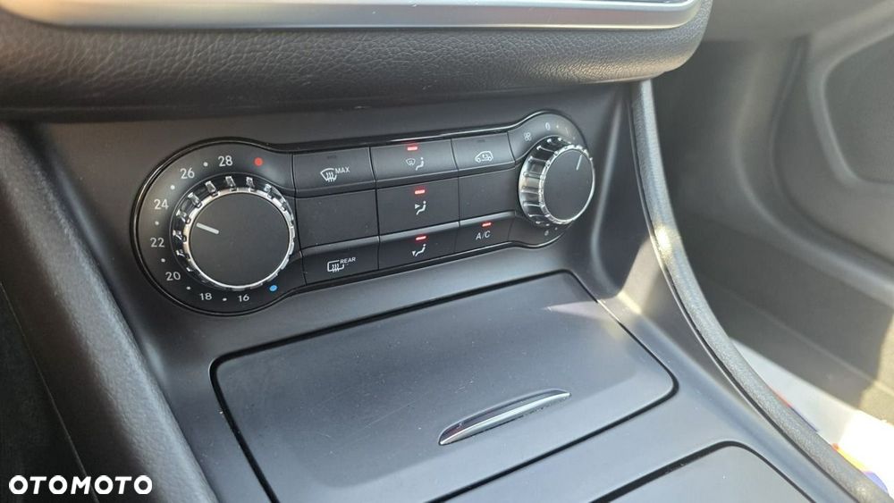Mercedes-Benz CLA - 15