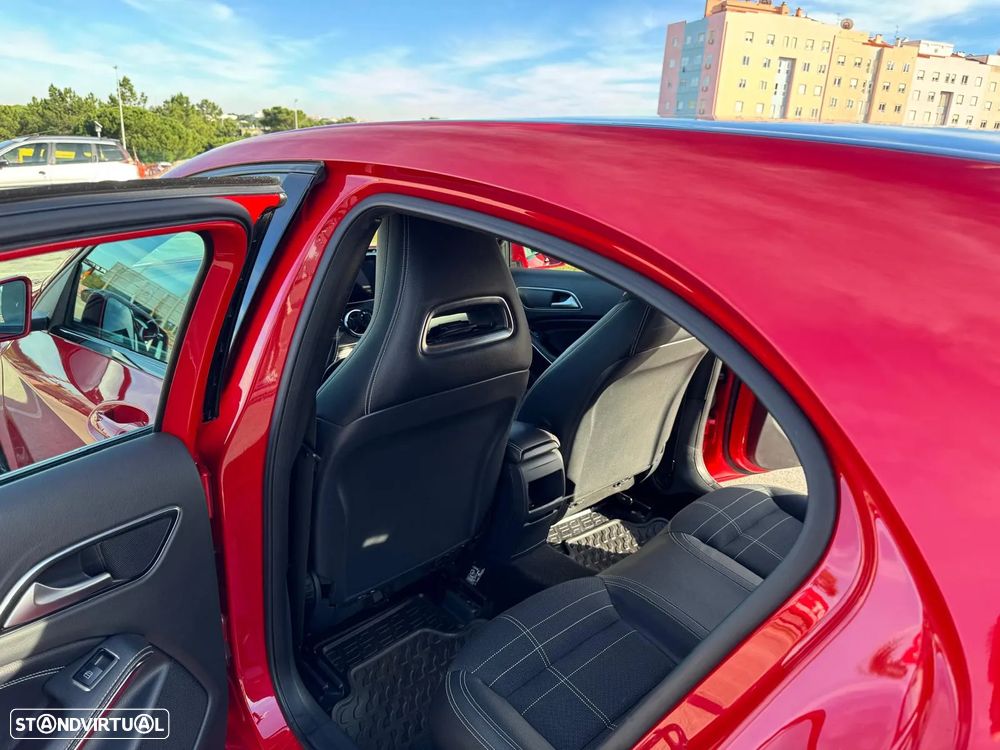 Mercedes-Benz A 180 CDI (BlueEFFICIENCY) Urban - 15