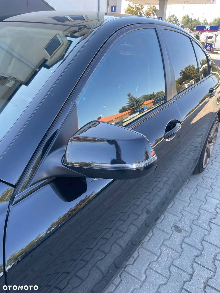 BMW Seria 5 518d - 20