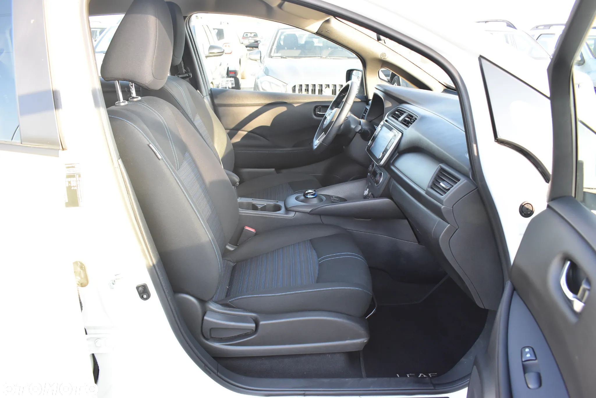 Nissan Leaf 40kWh Acenta - 17