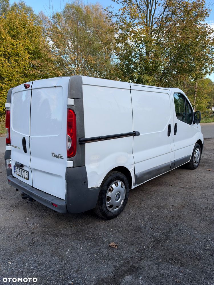 Renault Trafic 2010 photo 3