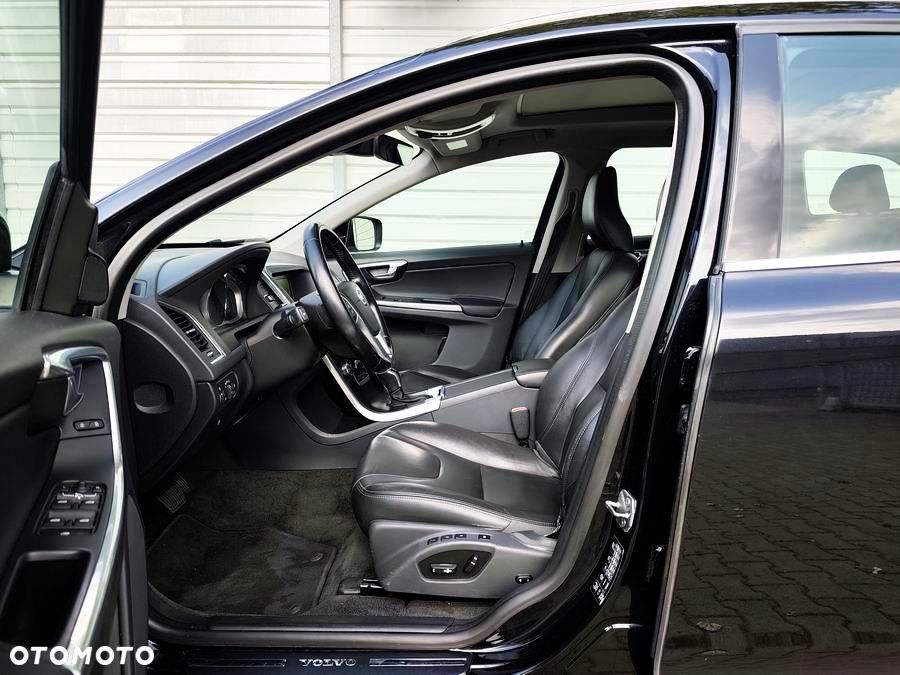 Volvo XC 60 D4 Geartronic Summum - 12