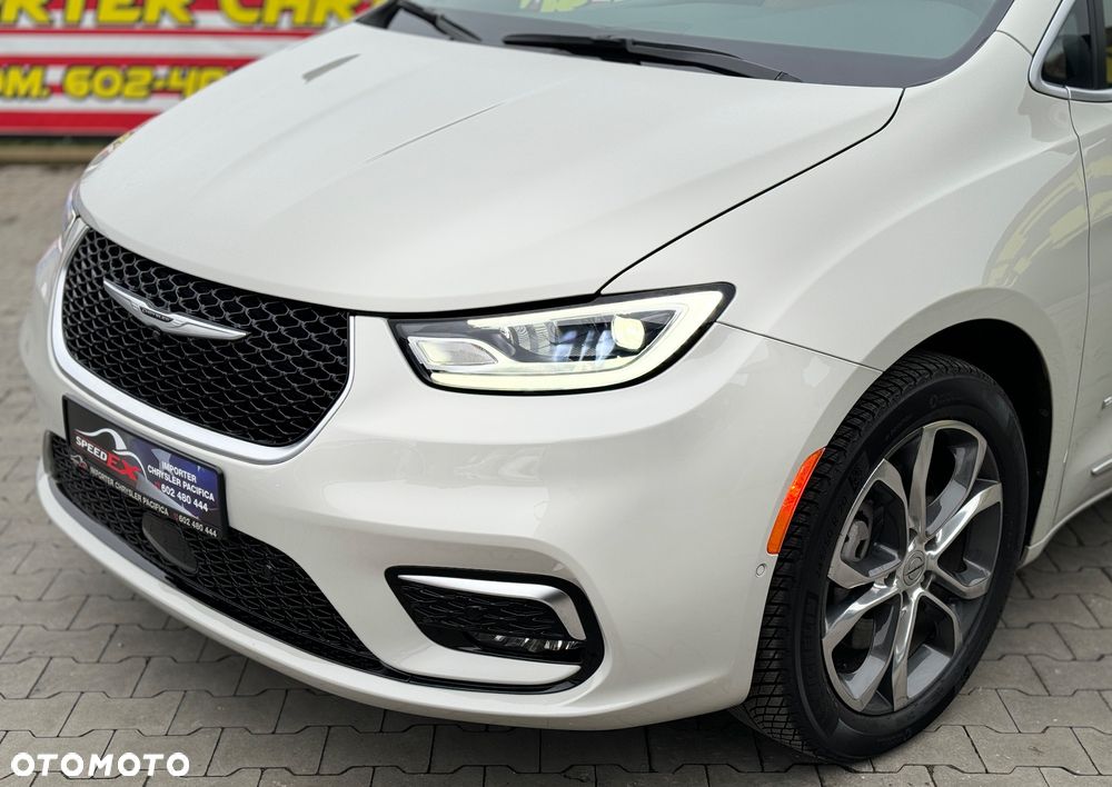 Chrysler Pacifica - 6