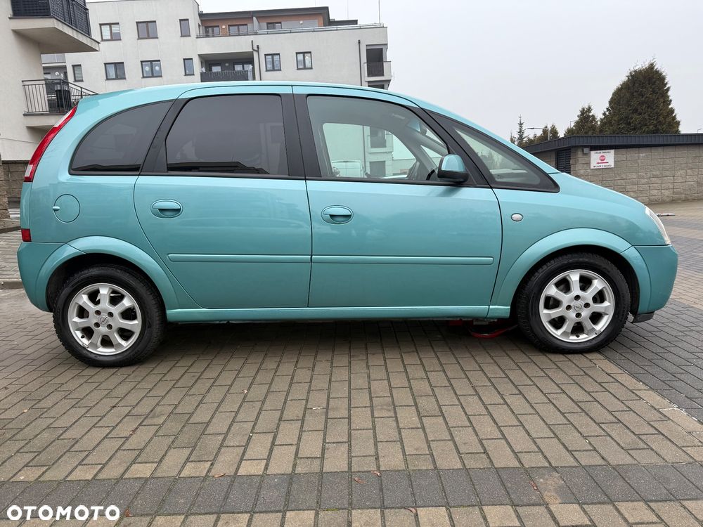 Opel Meriva 1.6 (Essentia) - 9