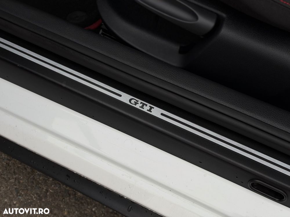 Volkswagen Polo 1.8 TSI BMT GTI - 9