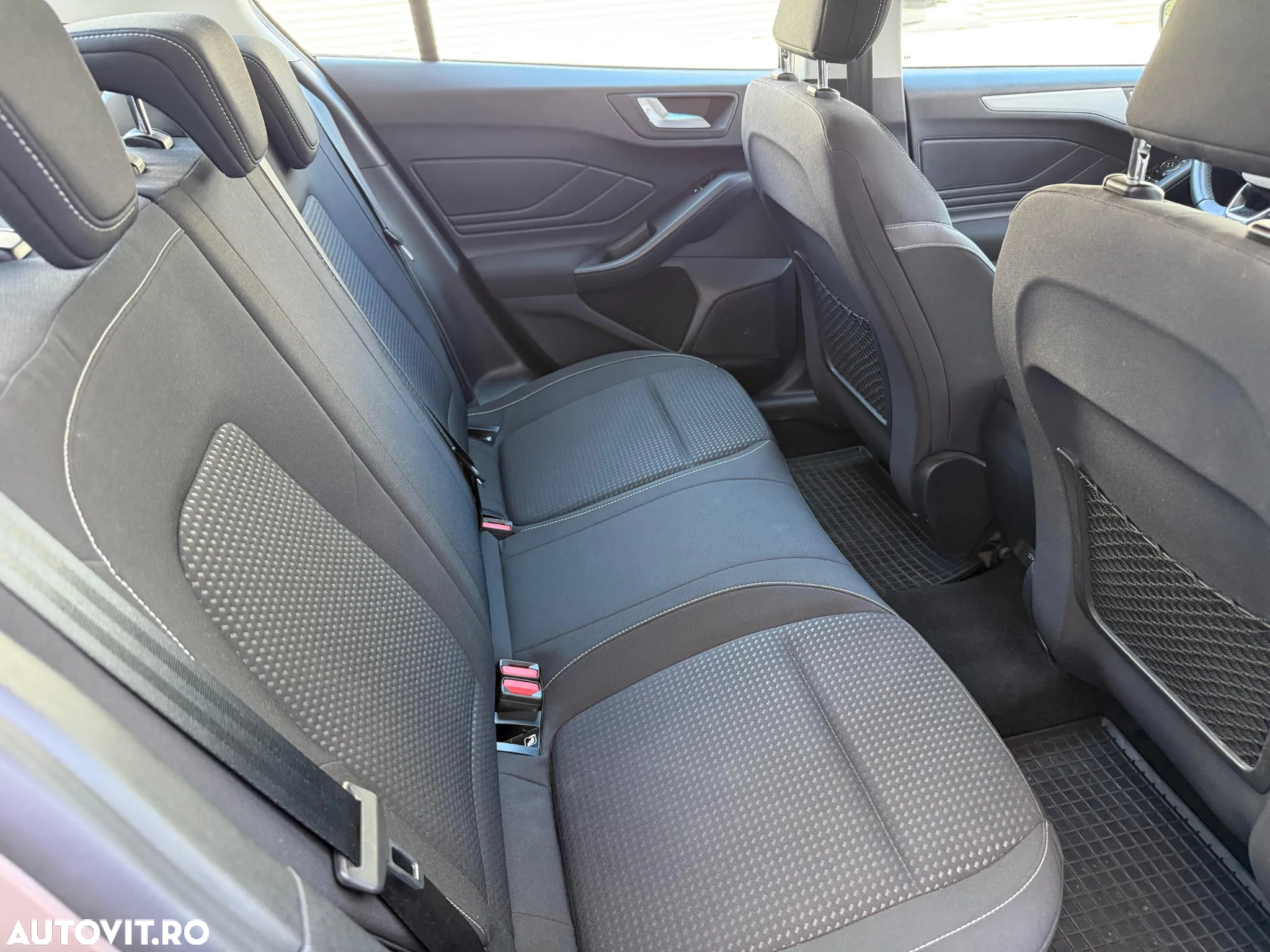 Ford Focus 1.0 EcoBoost Trend Edition - 19