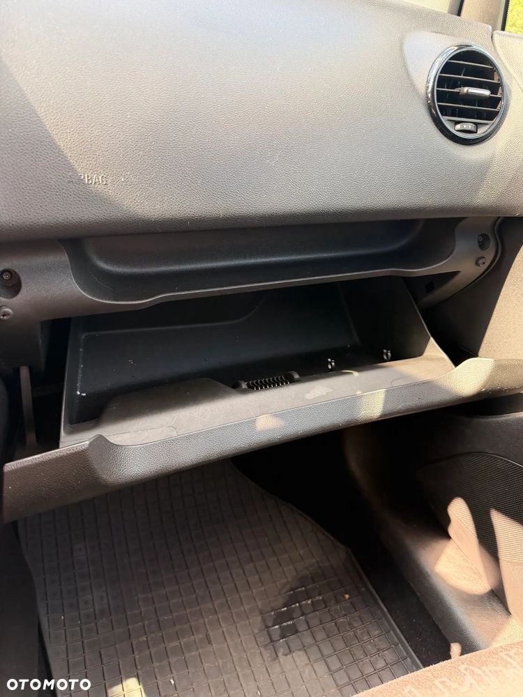 Opel Meriva - 18