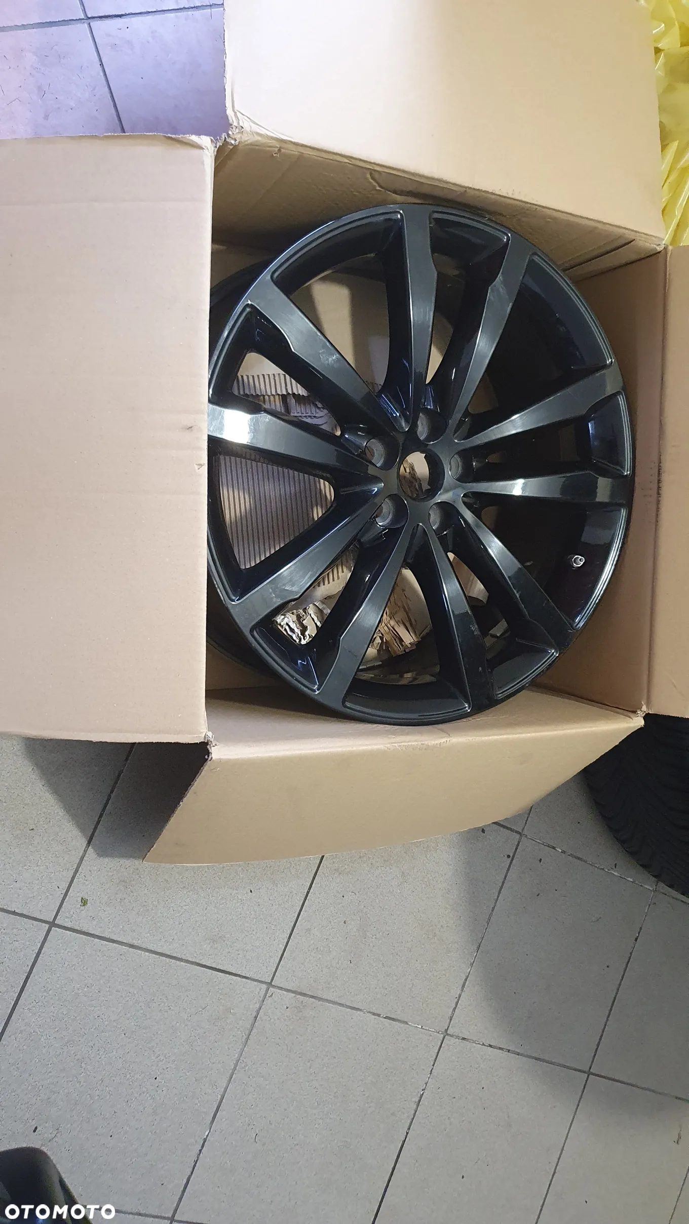 4 Koła + Felga na zapas Jaguar E-Pace Całoroczne Michelin CrossClimate 2 SUV 255 45 R20 - 13
