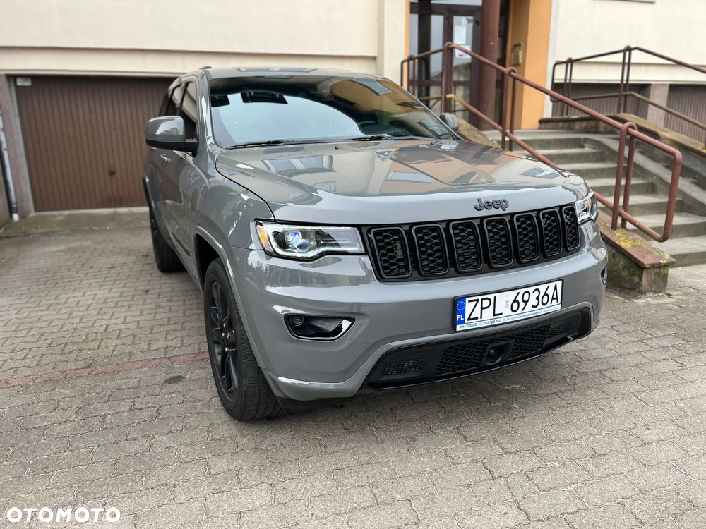 Jeep Grand Cherokee - 2