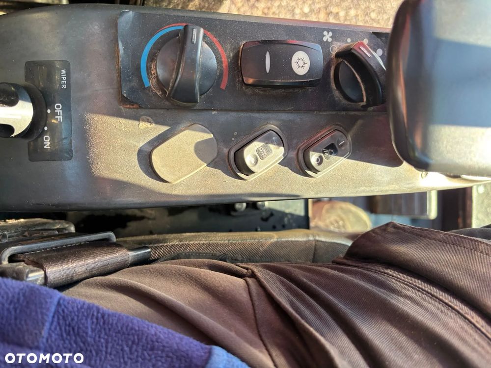 Caterpillar 305.5E - 11