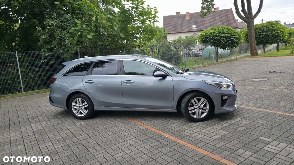 Kia Ceed 1.6 CRDi SCR L Business Line Plus DCT - 12