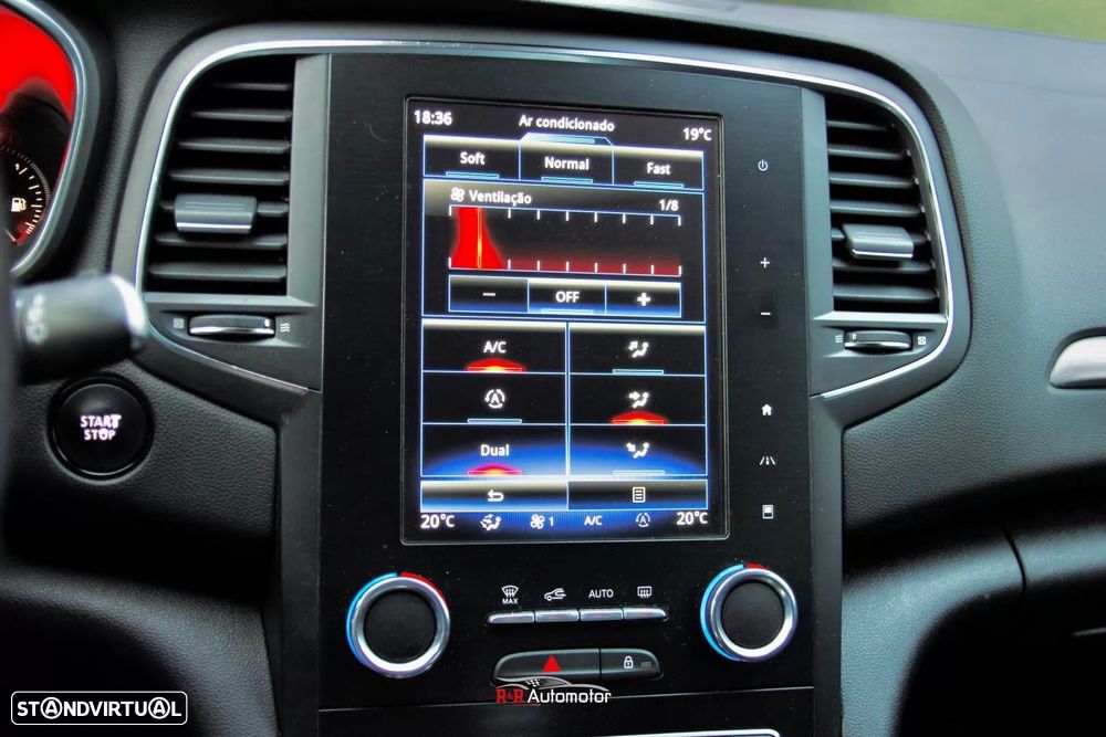 Renault Mégane 1.5 Blue dCi Intens - 26