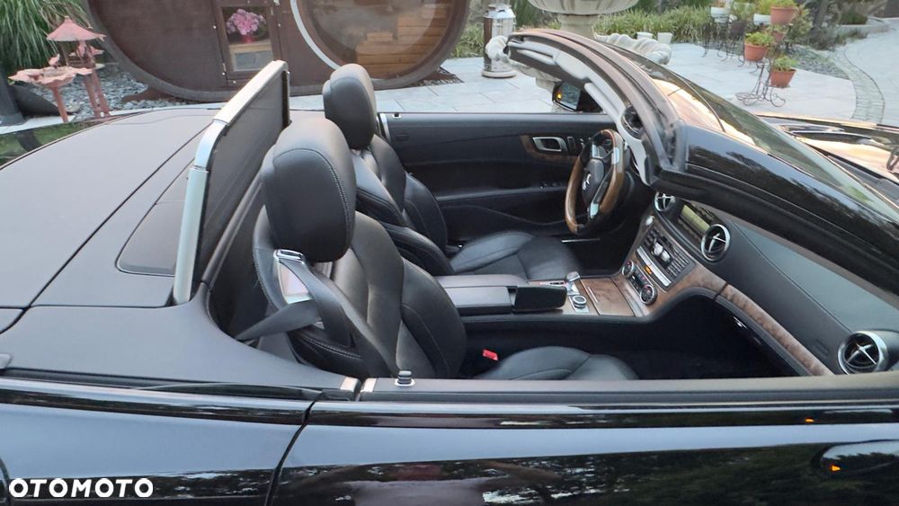 Mercedes-Benz SL 500 9G-TRONIC - 27