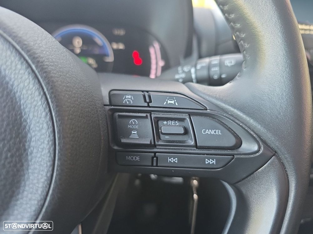 Toyota Yaris Cross 1.5 Hybrid Comfort Plus - 23