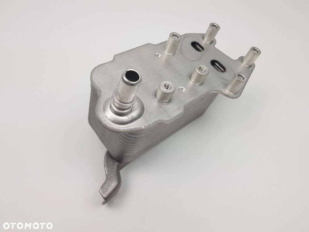 Chłodnica Chłodniczka oleju skrzyni biegów BMW G20 G30 B57 3.0d 8580419 - 5