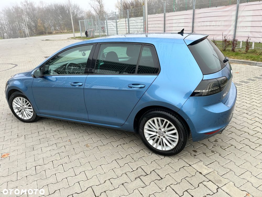 Volkswagen Golf - 16