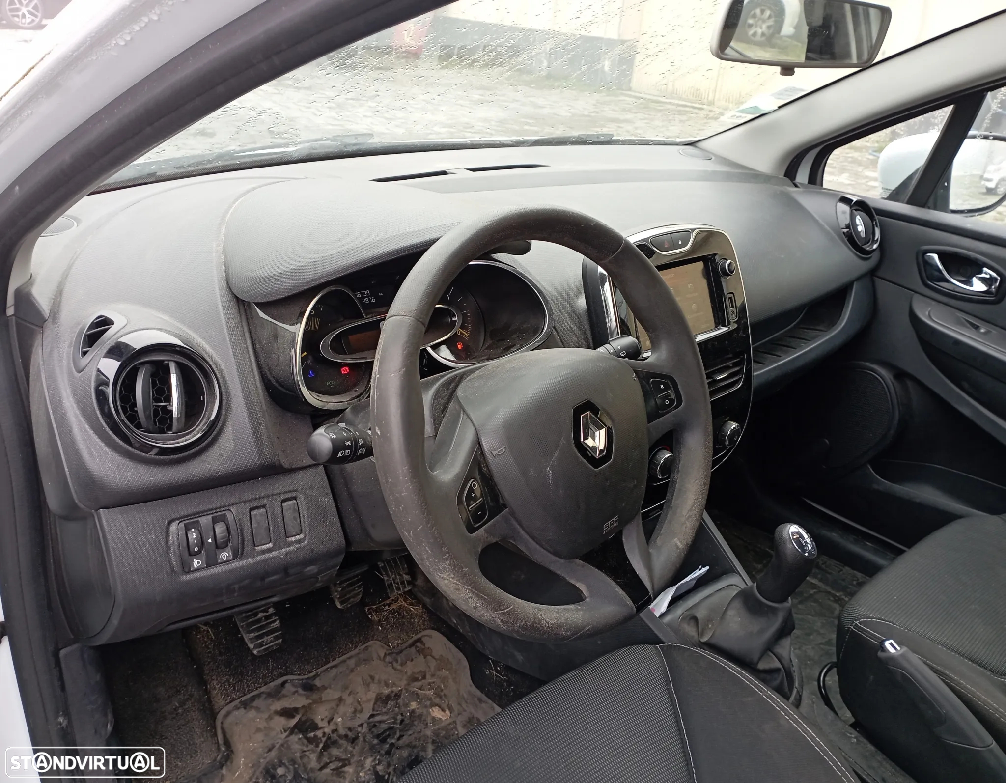 Renault Clio IV 1.5 Dci 2014 para Peças - 10