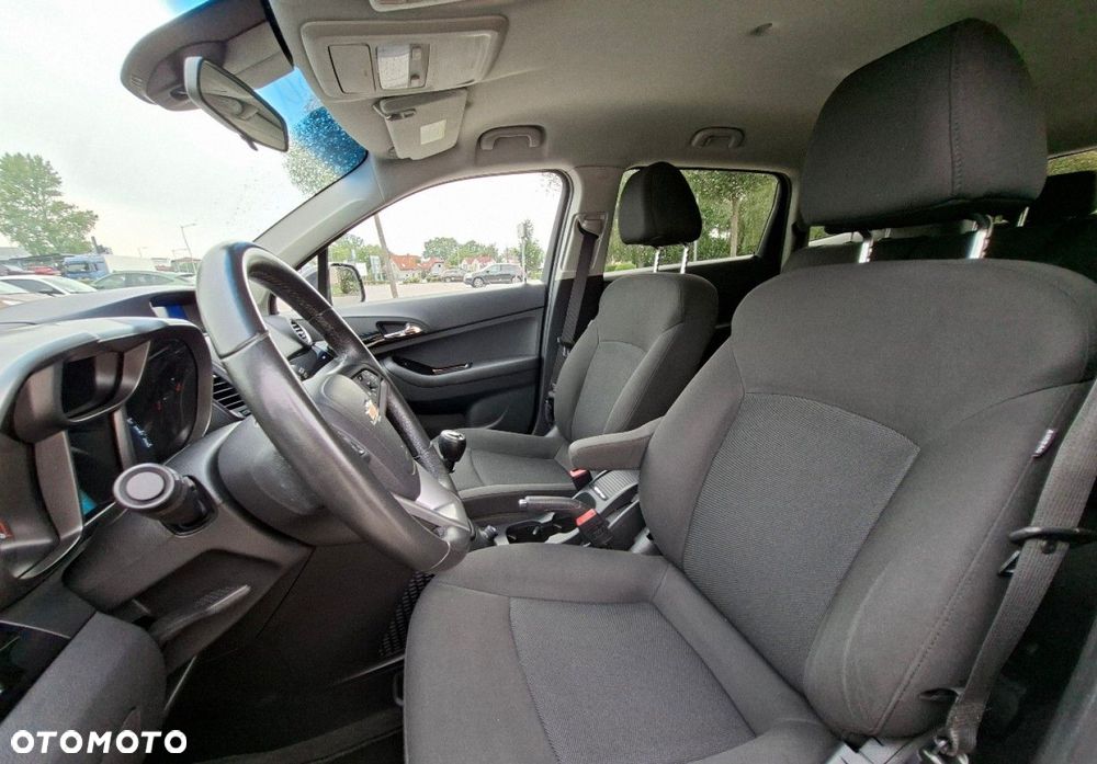 Chevrolet Orlando - 22