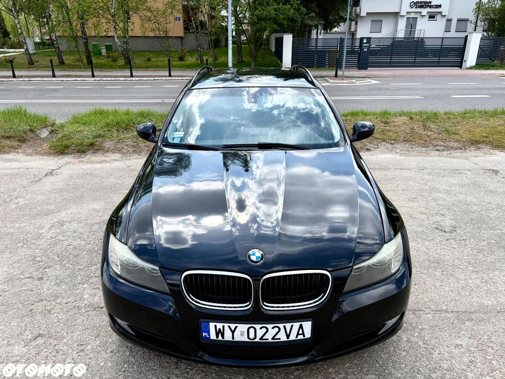 BMW Seria 3 318d - 16