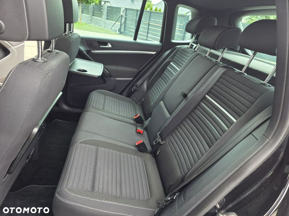 Volkswagen Tiguan - 6