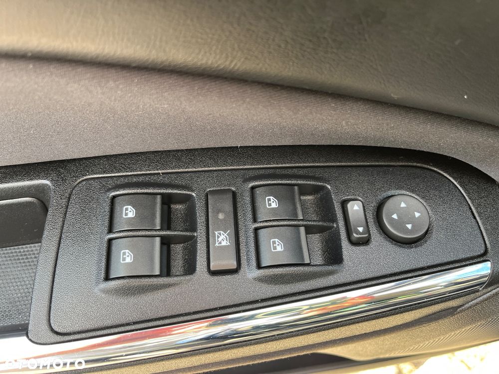 Lancia Delta 1.6 MJ Platino - 13