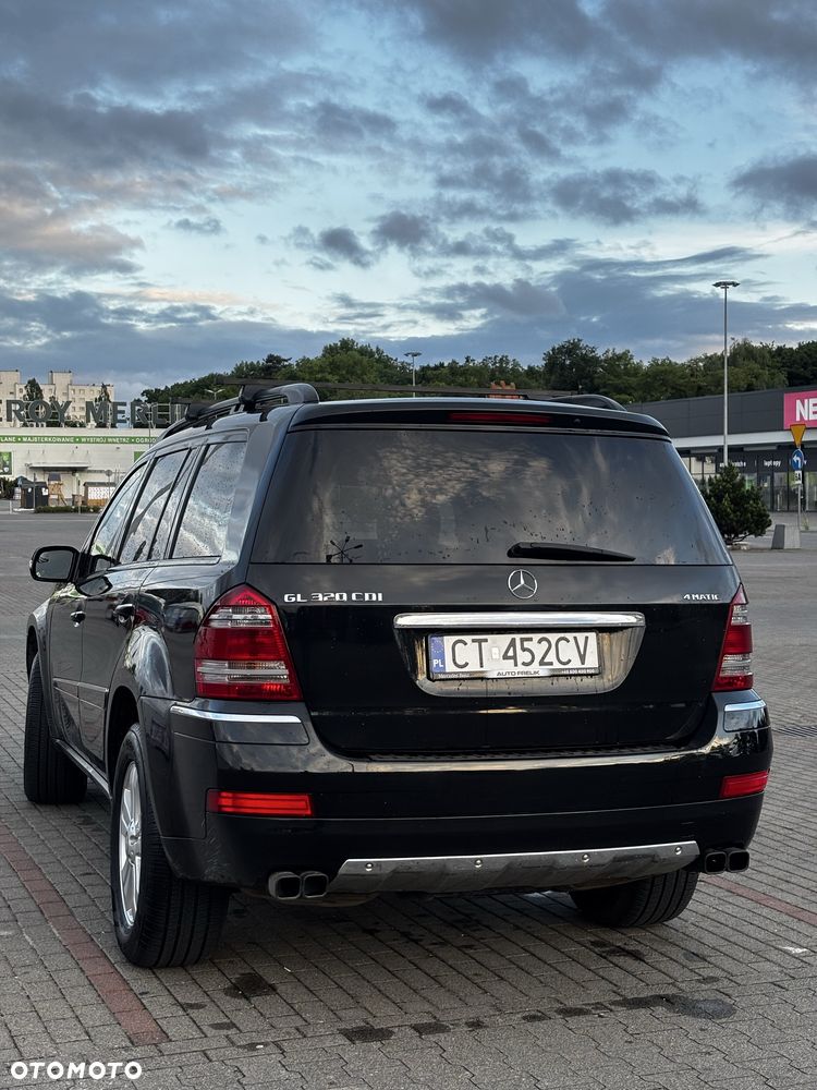 Mercedes-Benz GL - 4