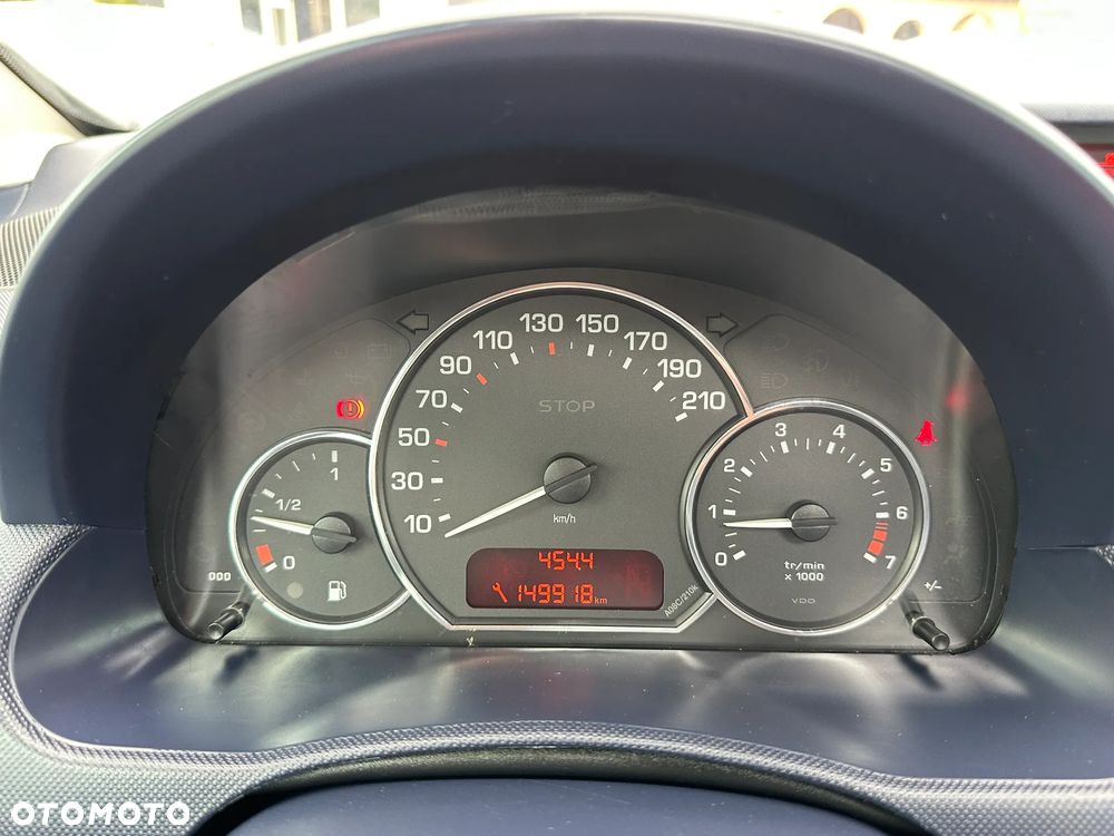 Peugeot 1007 - 17