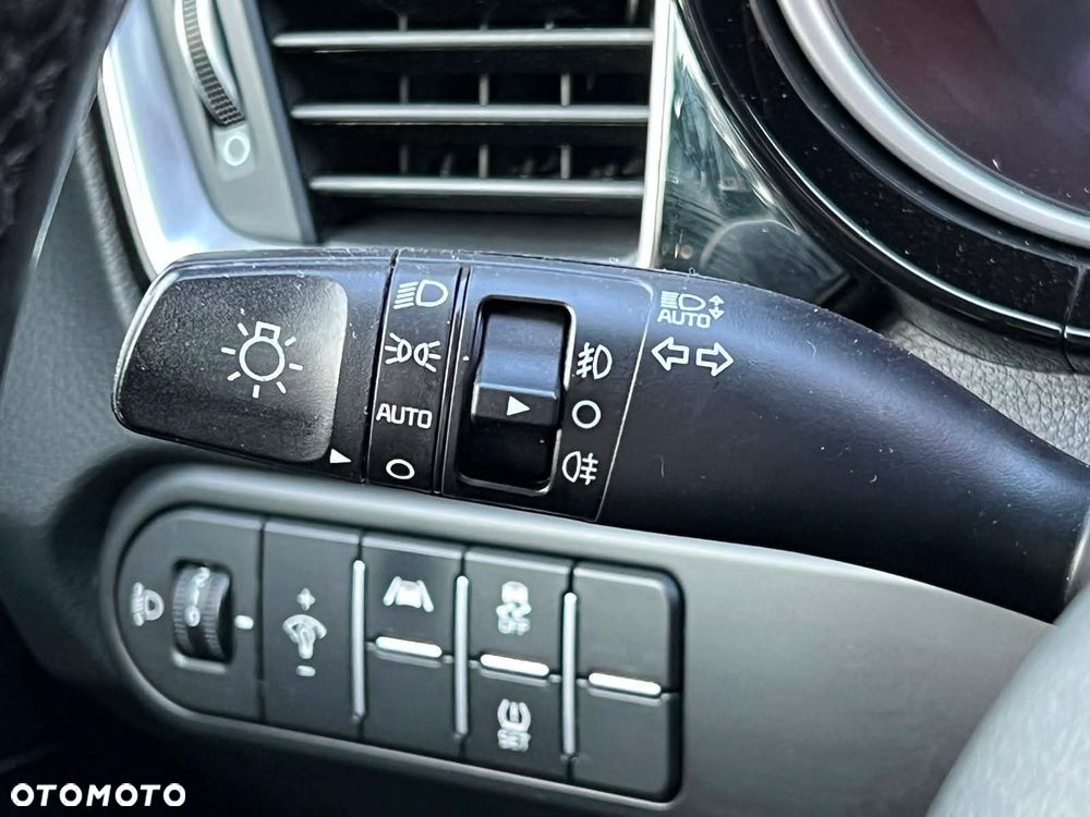 Kia Ceed 1.6 CRDi mHEV Business Line DCT - 16