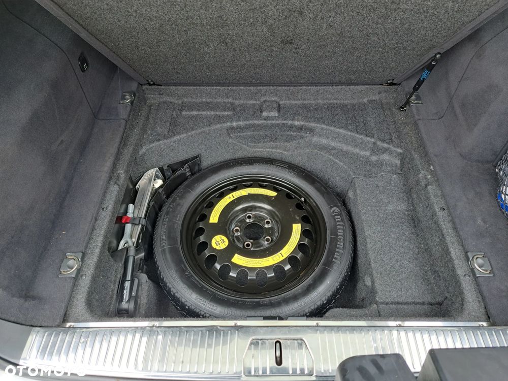 Mercedes-Benz Klasa E - 14