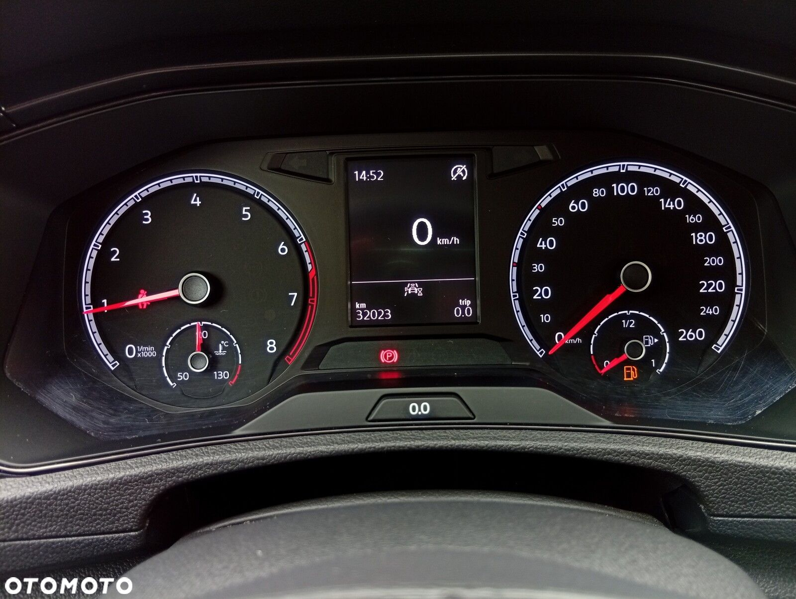 Volkswagen T-Roc - 24