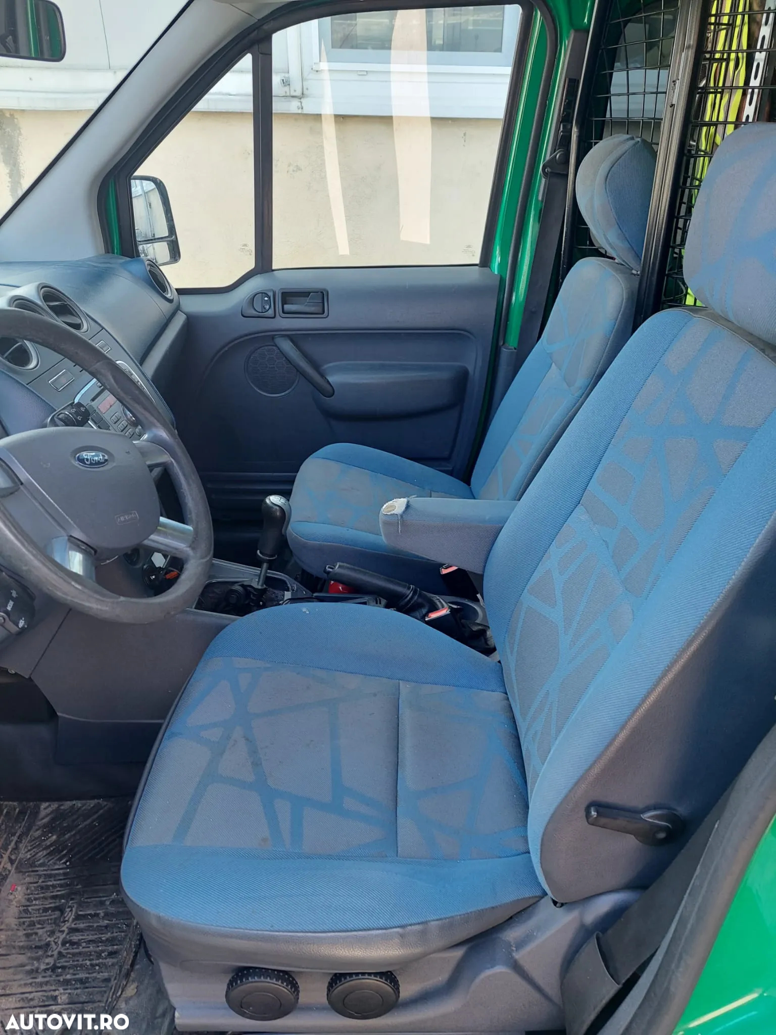 Ford TRANSIT CONNECT - 3