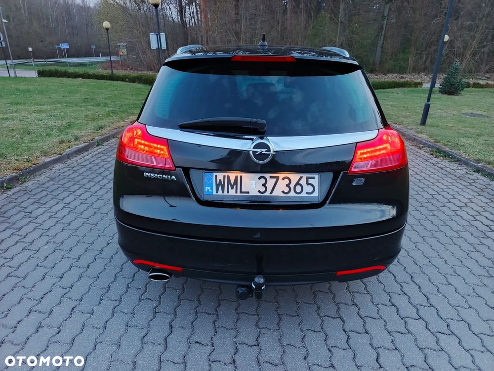 Opel Insignia 1.8 Sport - 10