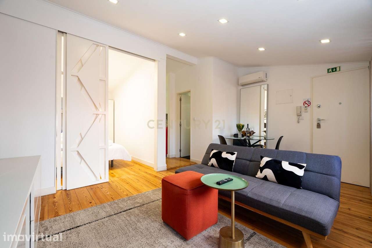 Investir em Alfama – T1 renovado, último piso, vista de rio, em zona d - Grande imagem: 5/28