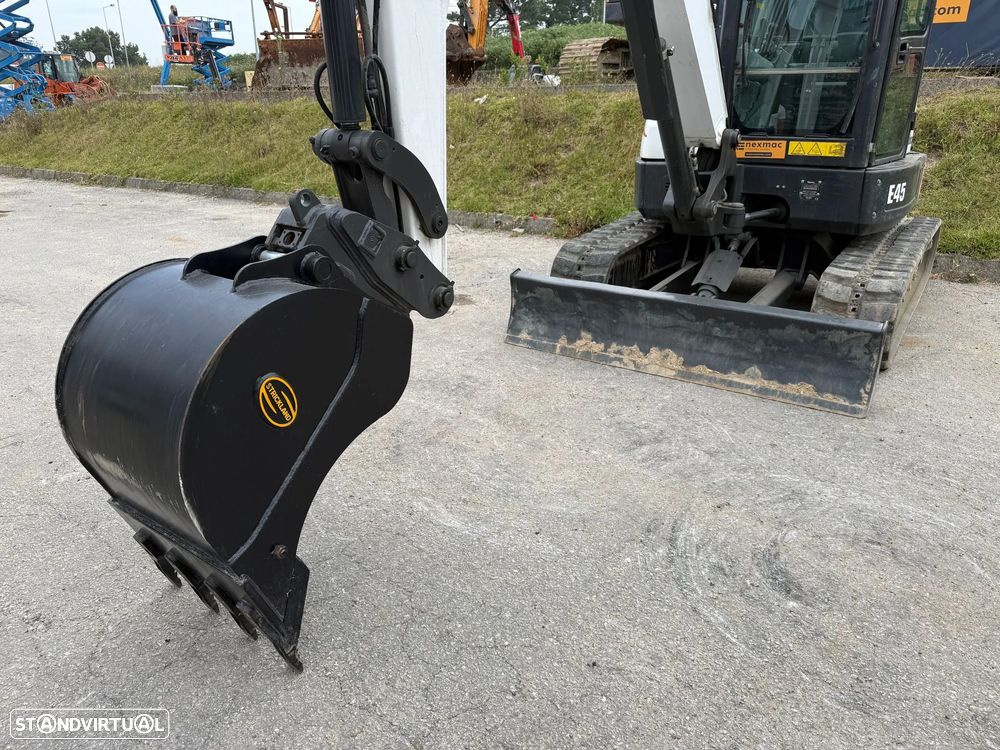 Bobcat E45 - 10