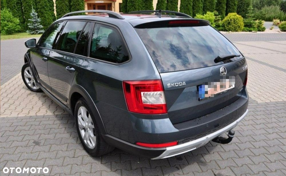 Skoda Octavia Scout 2.0 TDI 4x4 DSG - 16