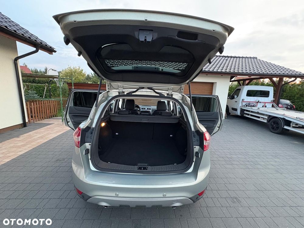 Ford Kuga 2.0 TDCi 4x4 Titanium - 27