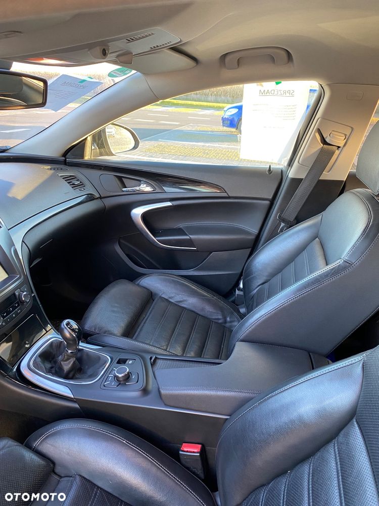 Opel Insignia - 16