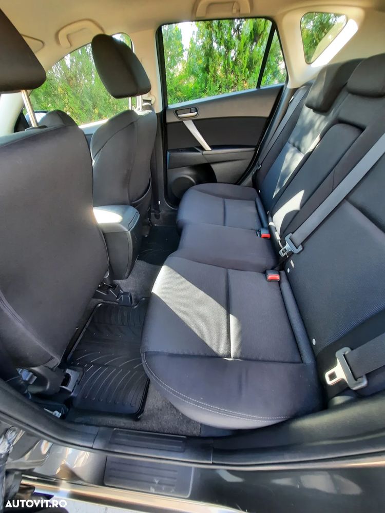 Mazda 3 - 9