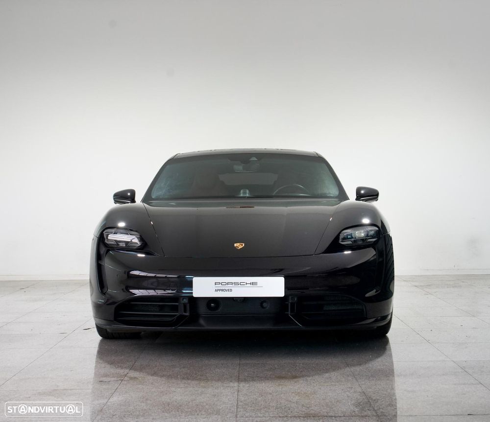 Porsche Taycan Turbo - 4