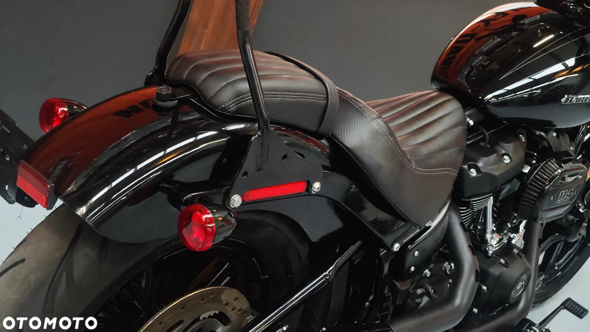 Harley-Davidson Softail Street Bob - 12