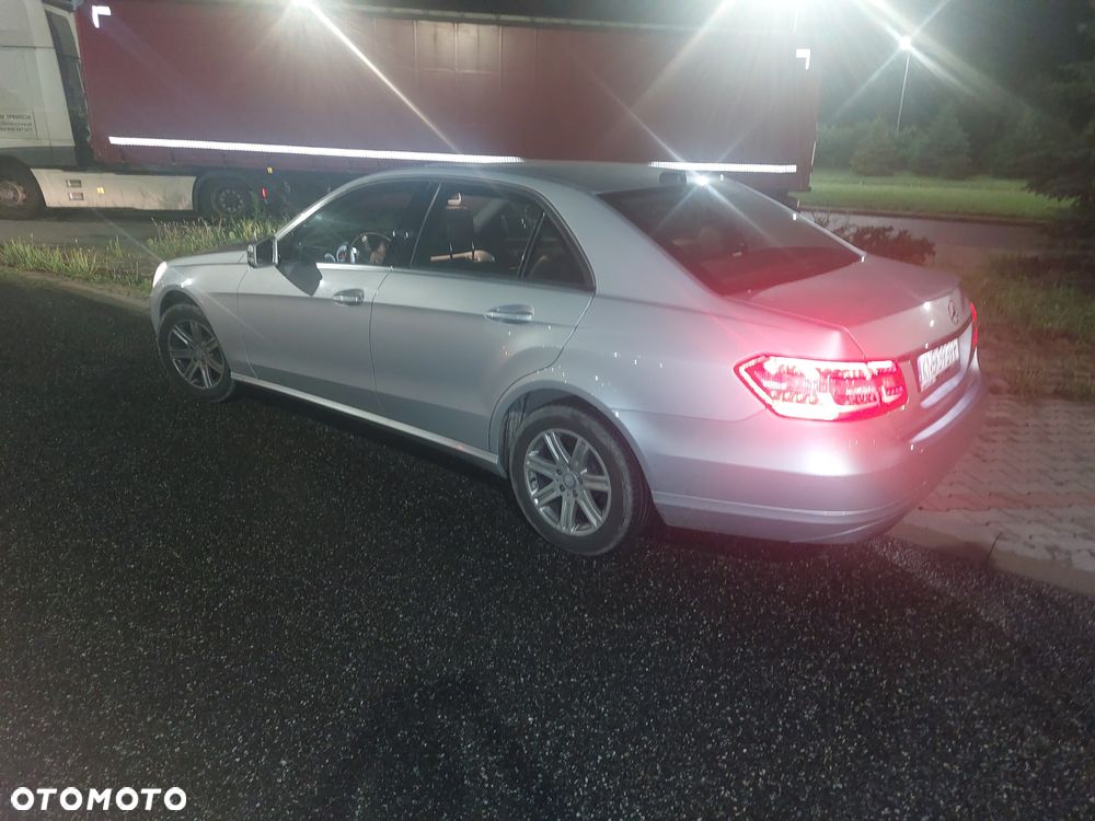 Mercedes-Benz Klasa E 200 BlueTEC 7G-TRONIC Classic - 8