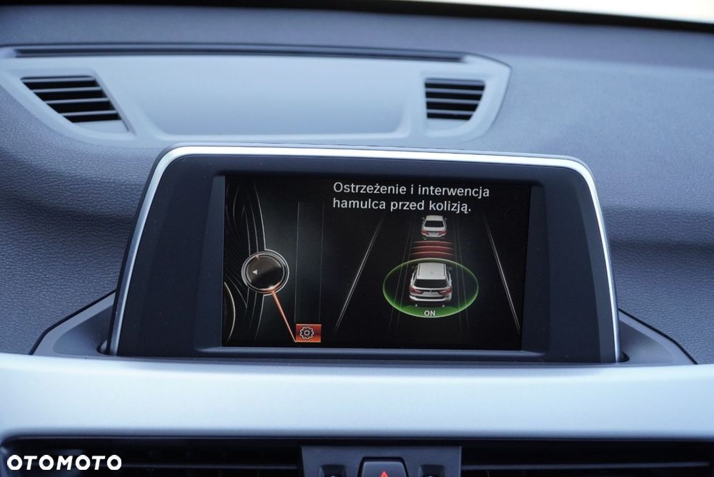BMW X1 sDrive18d Advantage sport - 17