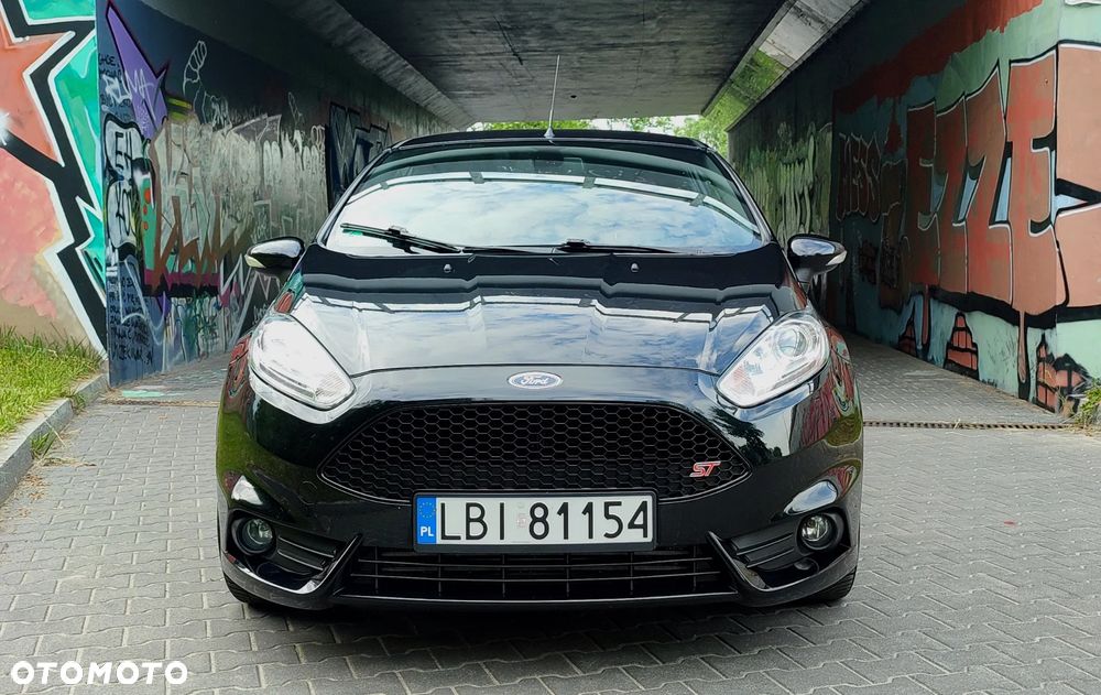 Ford Fiesta 1.6 EcoBoost ST - 14