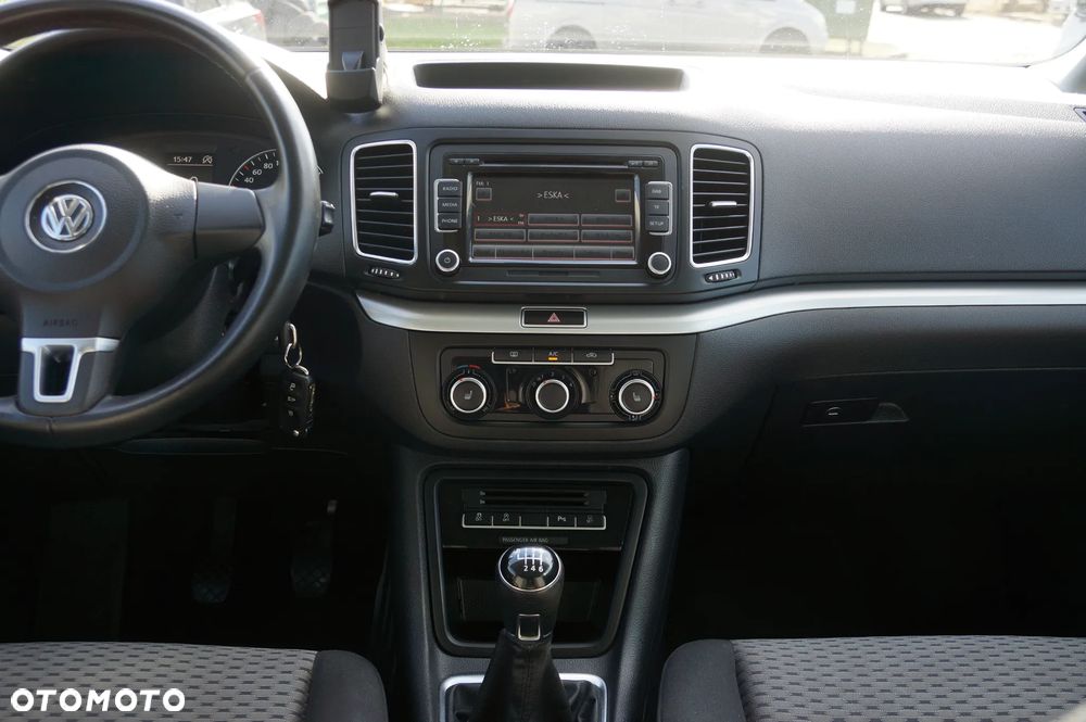 Volkswagen Sharan 2.0 TDI 4MOTION Blue Motion Life - 13